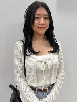 ダークグレージュ×くびれミディ