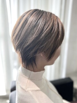 ツムグ 代官山店(TUMUGU) ミニボブレイヤーレイヤーショートグレーブラウン白髪ぼかし