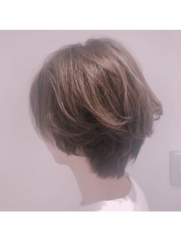 ご自宅でのお手入れがラクになるショートヘアが人気☆お客様に合わせたショートヘアをご提案致します♪