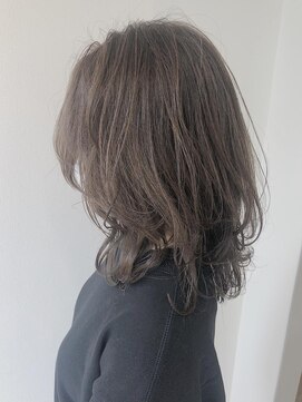 シェノン(Chainon.) 〈Chainon.〉レイヤー×グレージュ