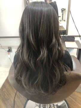 アプシー 三田駅前店(Apsee) アッシュグレー