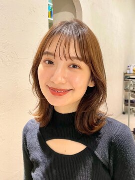 アンアミ シブヤ(Un ami shibuya) 【Unami】池田　大人ミディアム『上品な顔まわり×くびれヘア』