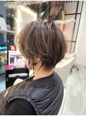 大人可愛い20代30代40代50代丸み田嶋くびれショートP