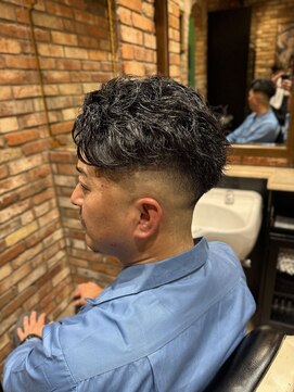 ヒロギンザバーバーショップ 丸の内店(HIRO GINZA BARBER SHOP) フェード