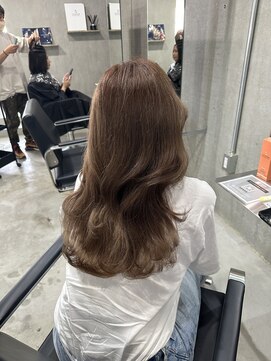 ラック(LUCK) レイヤーぱっつん前髪ステップボーンカットシルキー船橋/韓国