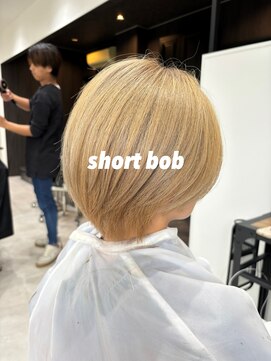 ルミヘアー 金沢駅西口店(Lumi hair) レディースショートボブxハイトーン