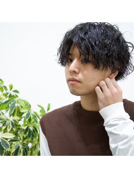 アモウ美容室 波巻きスパイラル＋カット＋トリートメント