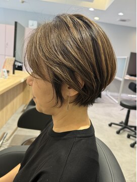 ジェーンバイボヌール(Jane by Bonheur) 【stylist 片山】スタイリングだけで収まるコンパクトショート