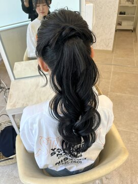 ディティカ ルーク(Dityca luk) ヨシンモリポニーテール