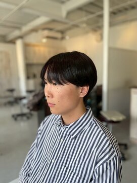 ソイクフ 高田馬場店(SOY-KUFU) 20代30代40代ブルーブラックフェザーパーマショート