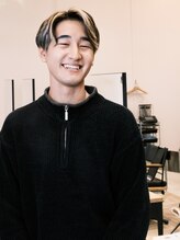 グランデュールオム(GRANDEUR HOMME) 林 成龍