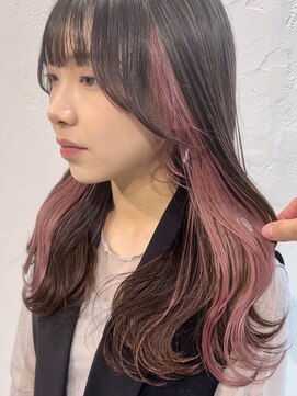 ミーム 原宿 表参道(meme) ”韓国風インナーカラーピンク×レイヤーカット