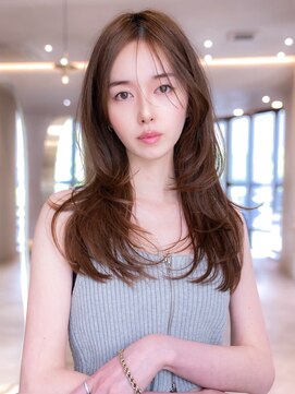 ケアリー プレナ海浜幕張(Carelly) デザインカラー/レイヤーカット/ウェットヘア/オリーブベージュ