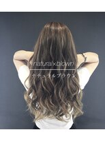 ココ 横浜(coco)&nbsp;ハイライト、ブリーチ、ダブルカラー、インナーカラー、エクステ