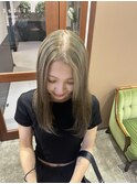 オリーブベージュ: