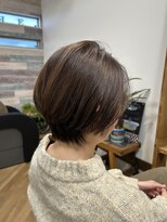 ヘア デザイン ルーエ(Hair design Ruhe)&nbsp;ショートボブ＋赤みを消した白髪ぼかしカラー