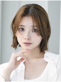 表参道白髪ぼかしハイライトくびれショートボブグレーベージュ