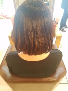 ウィービーパセリ atre川越店(WE BE PARSLEY) ワンカールボブ 担当富樫直樹