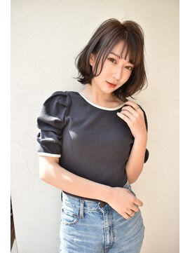 オーロ 西大寺店(ORO) くびれミディで軽やかな印象に♪