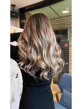 ラフ(LAFF) #マッシュ #くびれヘア #ビタミンカラー #メルティカラー