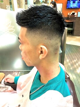 銀座マツナガ 浅草店 スキンフェード　短髪　ショート　アイロンパーマ