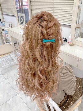 リサ 恵比寿(risa.) サイド編み込みのふわふわセット