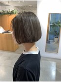 オリーブグレージュカラー