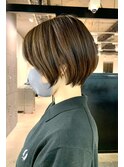 前髪ありショートヘア簡単スタイリング