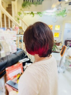 美容室 ティンカーベル イヤリングカラー