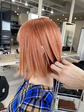 リア 布施店(Lia) オレンジカラー/暖色カラー