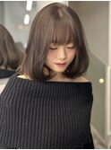 ショコラブラウン&伸ばしかけおすすめミディアムレイヤー