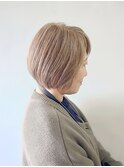 30代40代50代おすすめ　伸ばしかけショートボブ×ハイライト