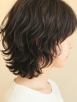 リズビー(LizBee)の写真/ダメージレスな薬剤を使用◎ナチュラルからハードまで、あなたの髪質に合わせたパーマスタイルをご提案♪