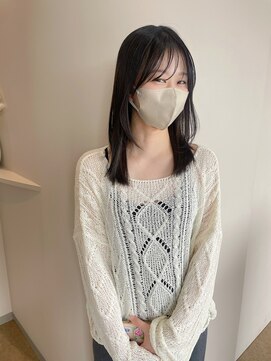 クム(QUMU) 地毛カラー×抜け感スタイル