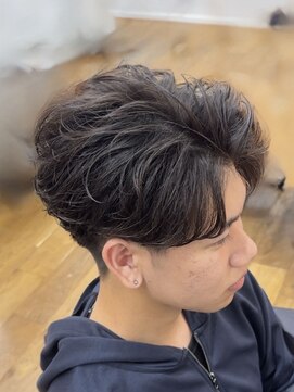 シルク バイ ルカ(SilQ by Luca) 毛流れフェザーパーマ