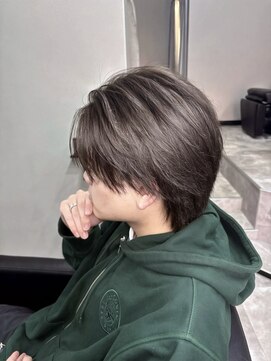 アイヴィ 北千住(AYVY) ブラックシルバーカラー