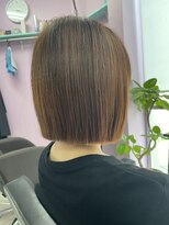 アヴァンス 難波店(AVANCE.)&nbsp;毛先のプツッと感が可愛い切りっぱなしボブ