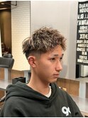 テーパーフェードフレンチクロップ短髪メンズおしゃれ坊主