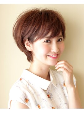 レウナ 外苑前(Reuna) 耳かけ田中美保・長澤まさみ・吉瀬美智子風ショートヘアスタイル