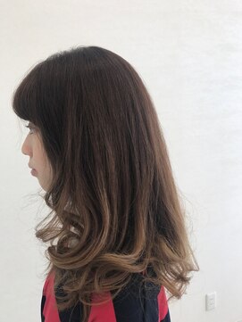 ルクール 東三条店(Le Coeur) グラデーションカラー/ヘルシースタイル/ハイトーンカラー/20代