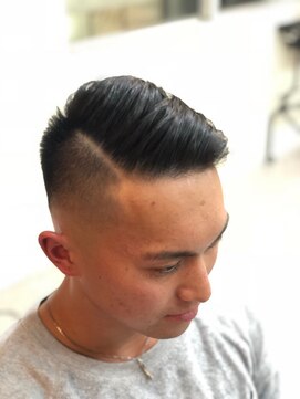 ヘアー アレス(hair ales) 「FADE スタイル」