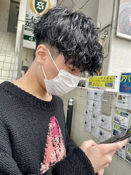 エリマ 調布(elima) ツイストスパイラル/波巻きパーマ/韓国マッシュ/ツーブロック