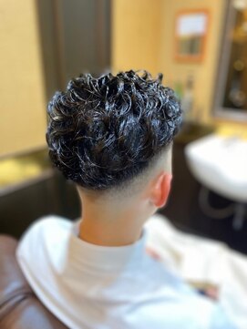 ヒロギンザ 銀座一丁目店(HIRO GINZA) スキンフェードパーマスタイル