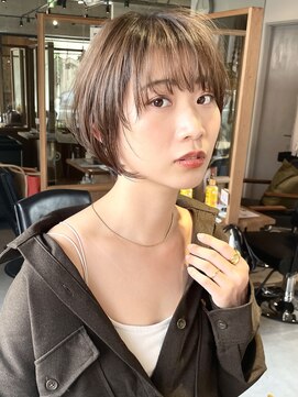 フェリア 池田(FERIA) ショコラカラーショート(田岡)