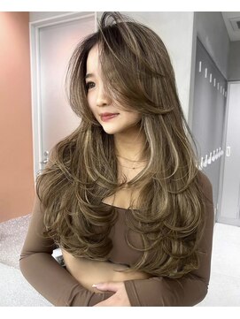 サイン 表参道(SIGN) 韓国ヘアグレージュカラーブリーチ無し髪質改善イヤリングカラー