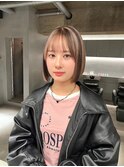 デザインカラーレイヤーカットウェットヘア夏オリーブベージュ