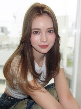 アフロート ルヴア(AFLOAT RUVUA) 彩*上品でお色気あるレイヤーカット/20代30代韓国小顔お顔周り