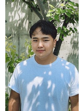 ブランシェ 西松山店 韓国風センターパートニュアンスパーマ