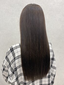 リベルタ(LIBERTA)の写真/こだわりの商材【Aujuaアルティールトリートメント】取り扱い◎乾燥が気になる髪も潤い溢れる艶髪へ◇