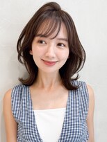 アグノス 青山(Agnos)&nbsp;レイヤーカット前髪薄めバング斜めバング艶感エアリーカール